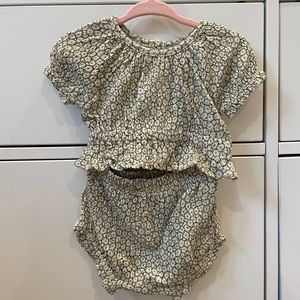 Baby Gap two piece baby girl outfit